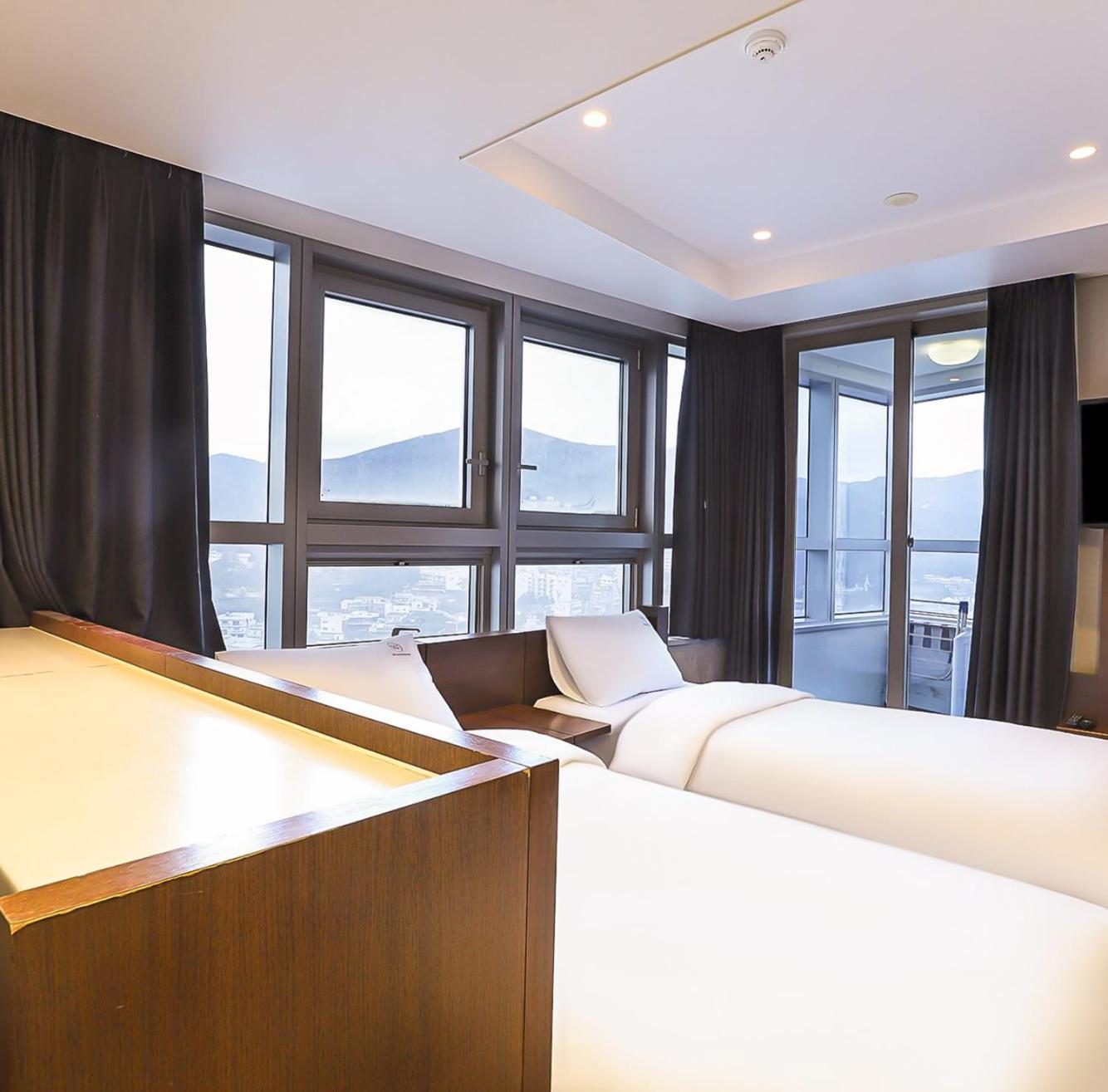 W Residence Hotel Puszan Kültér fotó